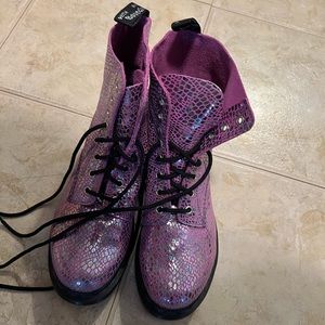 Like new purple shimmer Dr Martens